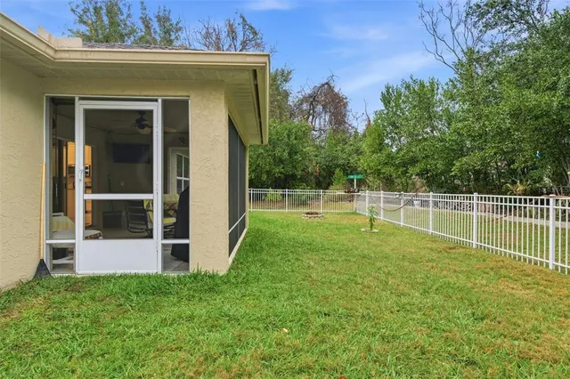 $367,000 | 3125 North Canterbury Lake Drive, Hernando, FL 34442