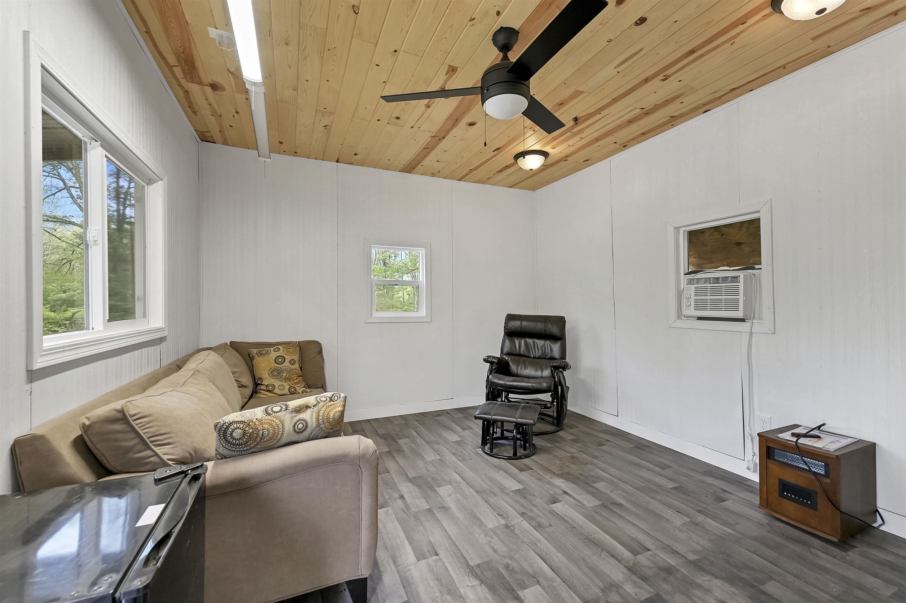 W13670 Brooks Lane Crivitz, WI 54114 - Photo 15 of 25