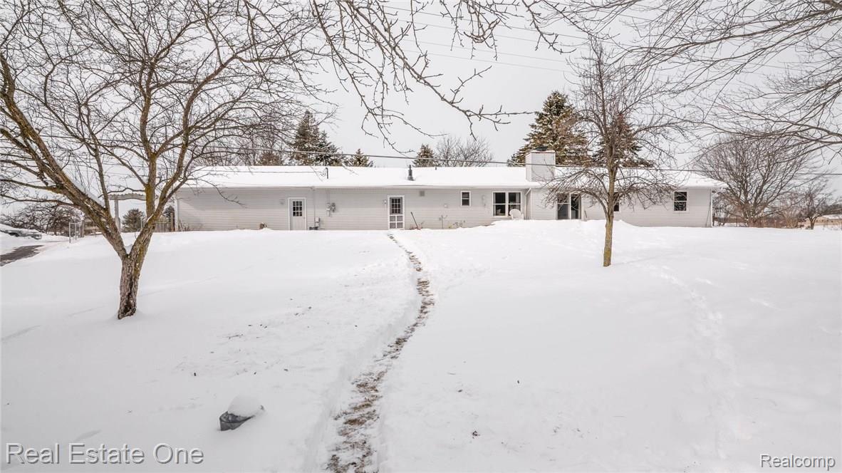 7901 Pinckney Road Pinckney, MI 48169 - Photo 34 of 42 2_35.jpg