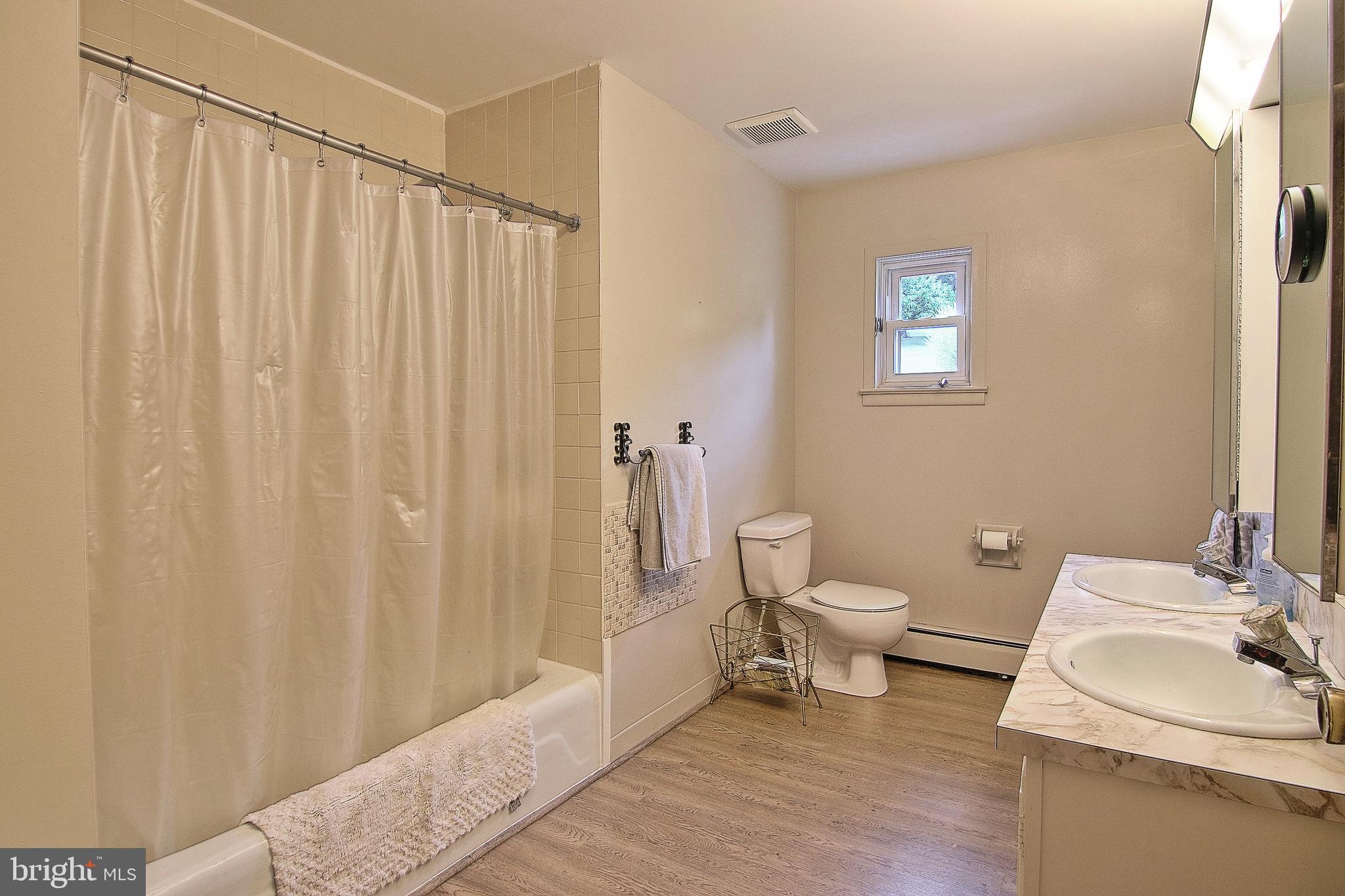 471 Rugby Road Birdsboro, PA 19508 - Photo 13 of 22 Large Full Bath