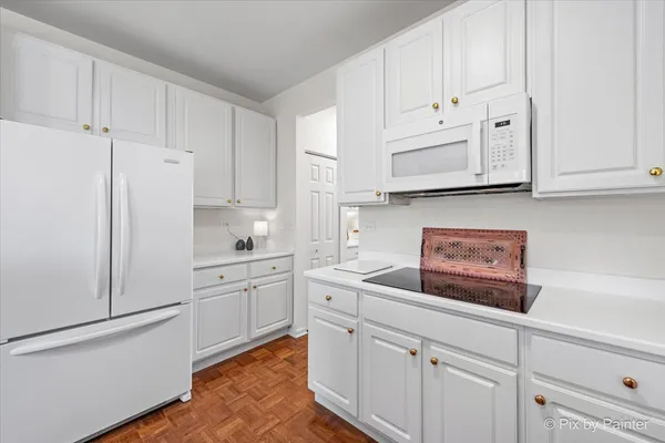 $529,108 | 2410 Lindsay Court, West Chicago, IL 60185