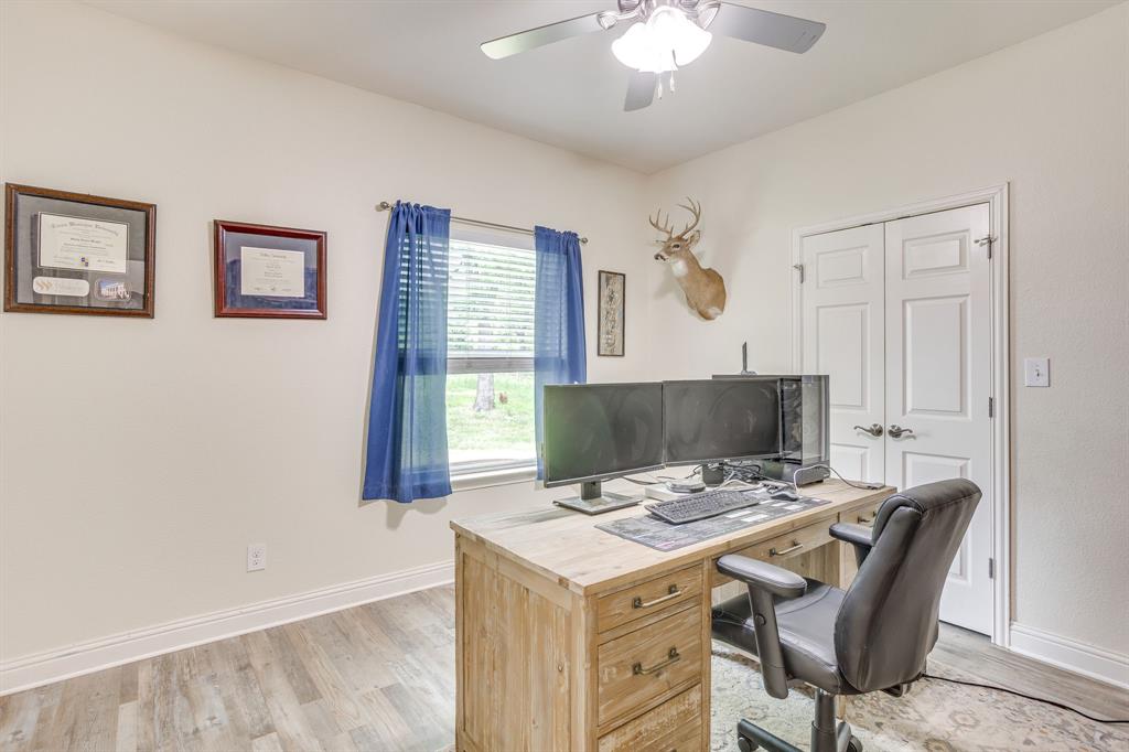 739 County Road 3696 Springtown, TX 76082 - Photo 24 of 39