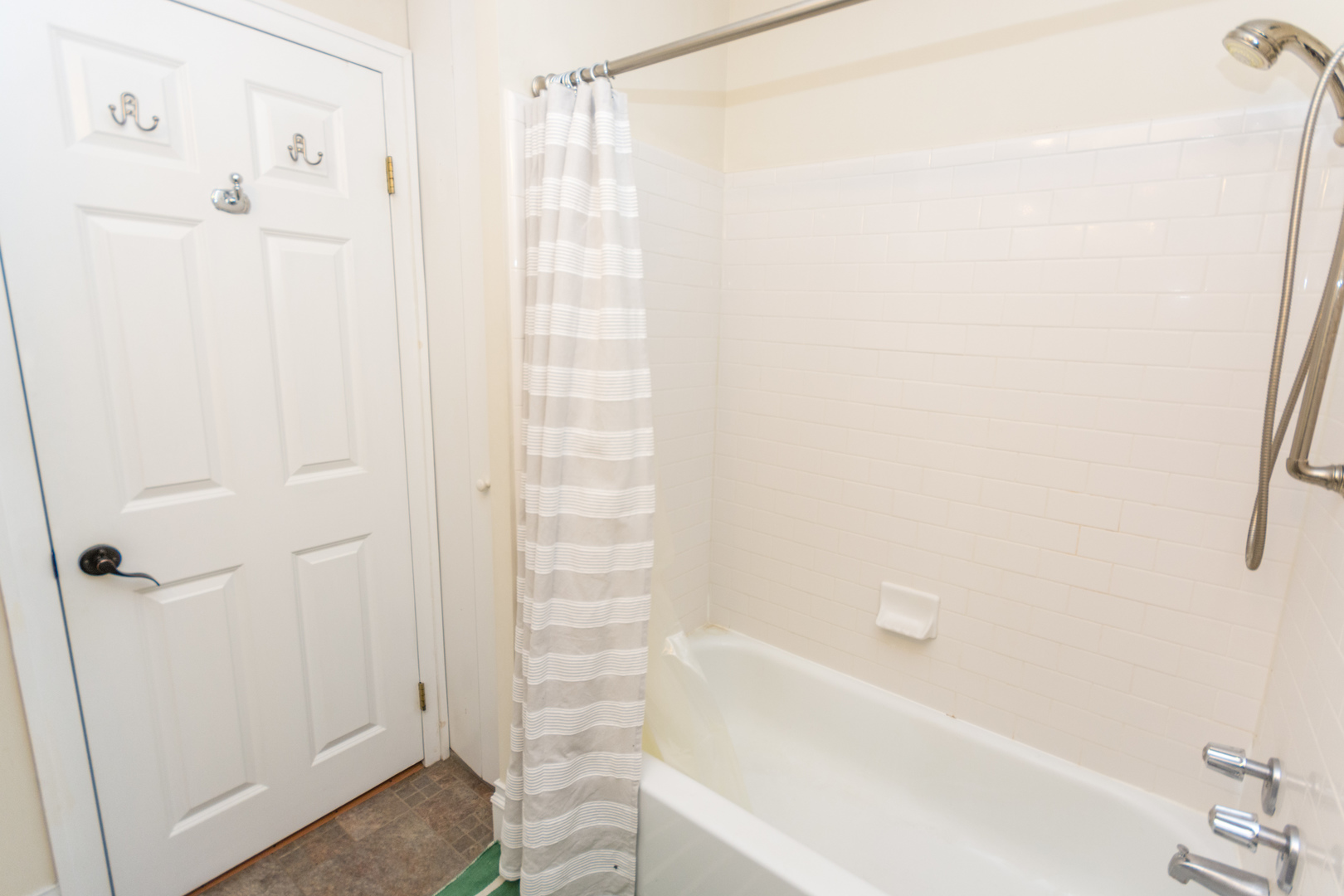1636 North Wells Street, Unit 2311 Chicago, IL 60614 - Photo 16 of 20