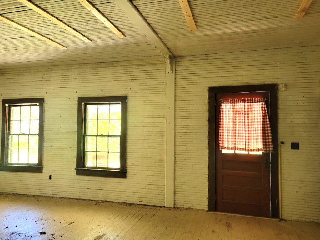 34 Long Road Chappells, SC 29037 - Photo 5 of 25