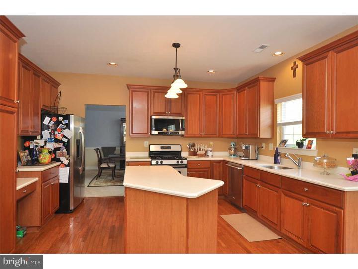8 Jackson Court Downingtown, PA 19335 - Photo 4 of 25 Kitchen