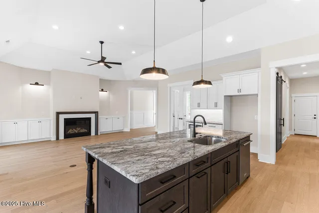 $803,865 | 1943 Redfish Street Southwest, Supply, NC 28462