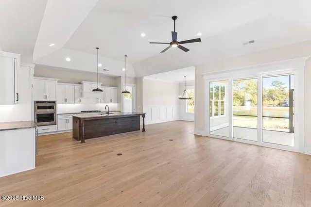 $803,865 | 1943 Redfish Street Southwest, Supply, NC 28462