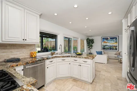 $1,325,000 | 6497 Country Club Drive, La Verne, CA 91750