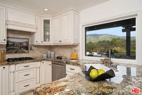 $1,325,000 | 6497 Country Club Drive, La Verne, CA 91750