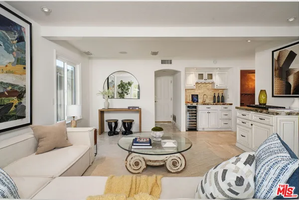 $1,325,000 | 6497 Country Club Drive, La Verne, CA 91750