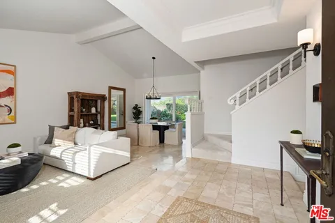 $1,325,000 | 6497 Country Club Drive, La Verne, CA 91750