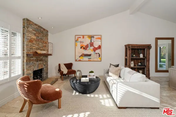 $1,325,000 | 6497 Country Club Drive, La Verne, CA 91750