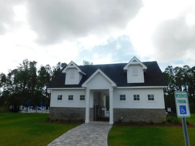 $2,100 | 976 Maya Layne Drive, Unit CREEKSIDE POINT, Little River, SC 29566