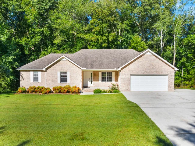 $359,900 | 442 Golf Shores Drive, Winchester, TN 37398