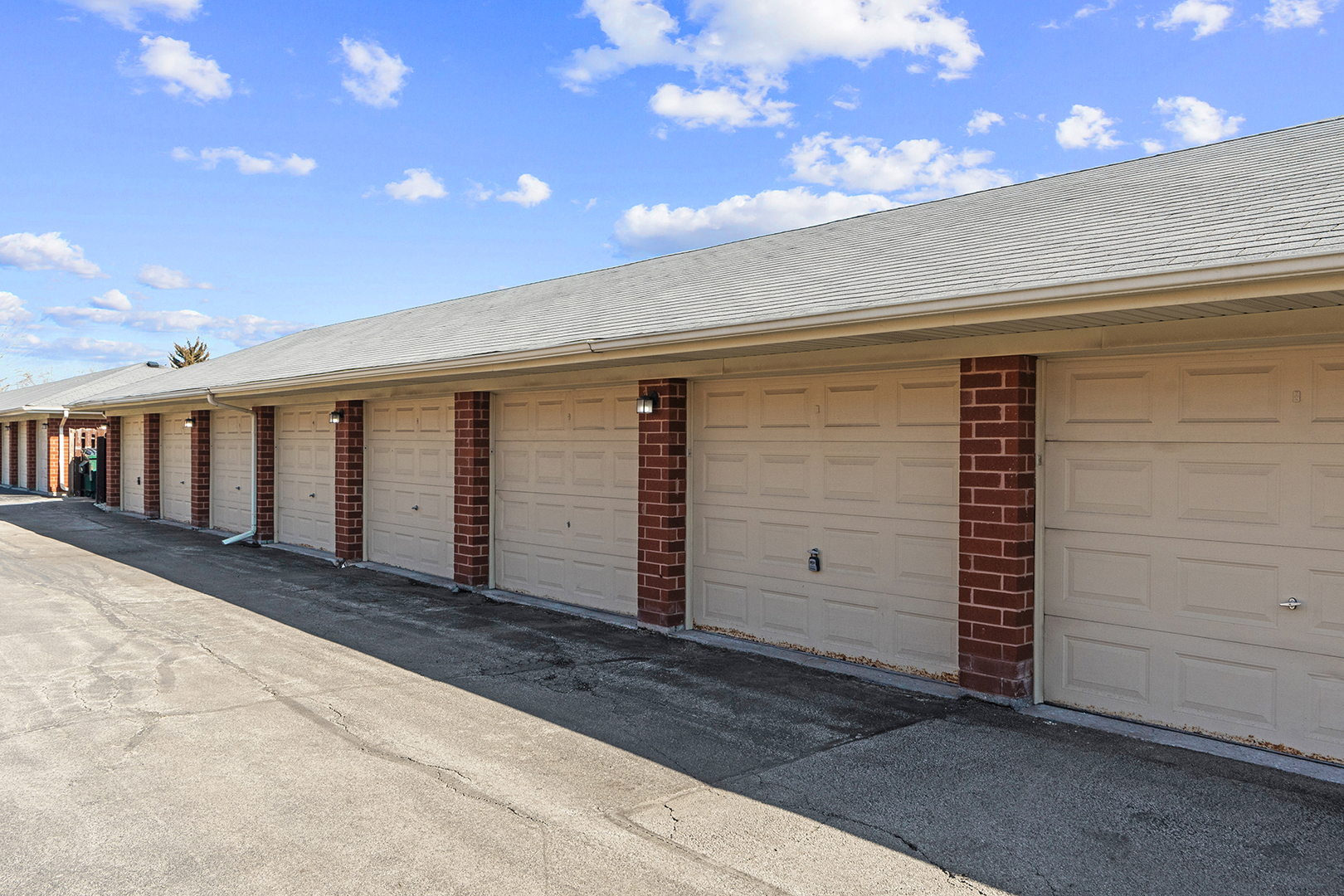 18136 Rita Road, Unit 1C Tinley Park, IL 60477 - Photo 20 of 26 a view of a house with an empty space