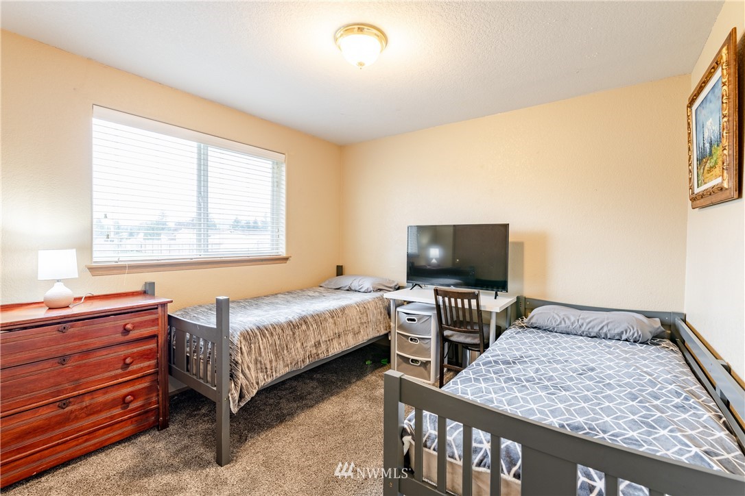 9310 181st Way Southwest Rochester, WA 98579 - Photo 22 of 31