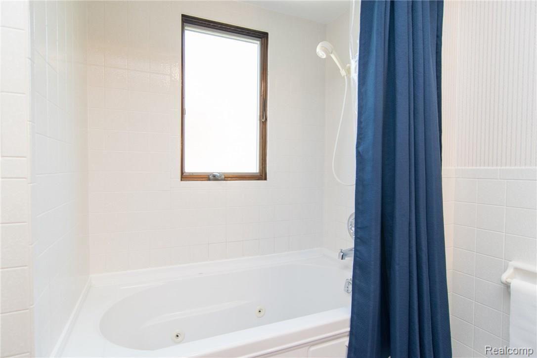 3599 Myrtle Road Fort Gratiot, MI 48059 - Photo 25 of 53 DSC_0072.jpg