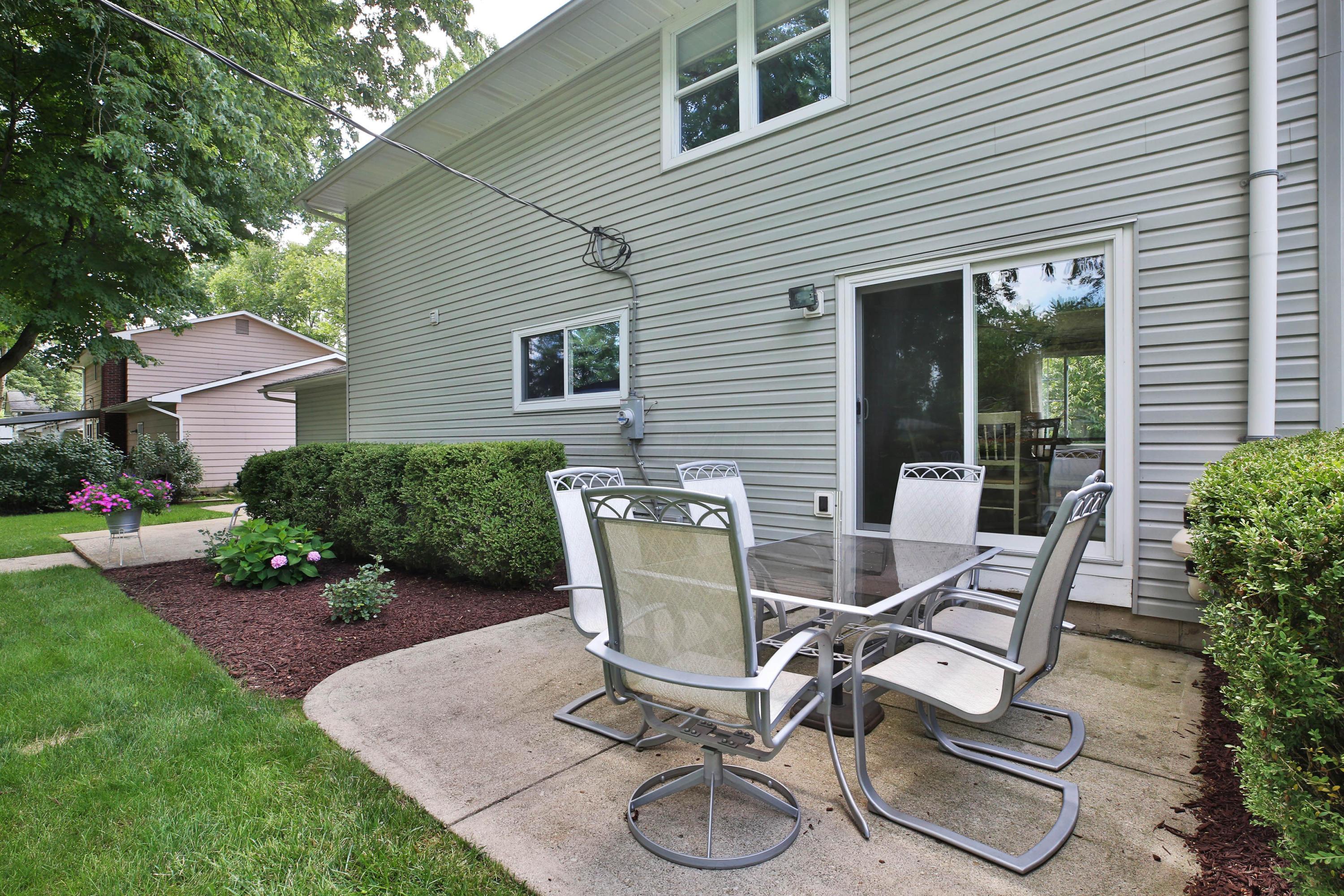 2454 Merbrook Road Columbus, OH 43235 - Photo 38 of 40 Gallery Image 38