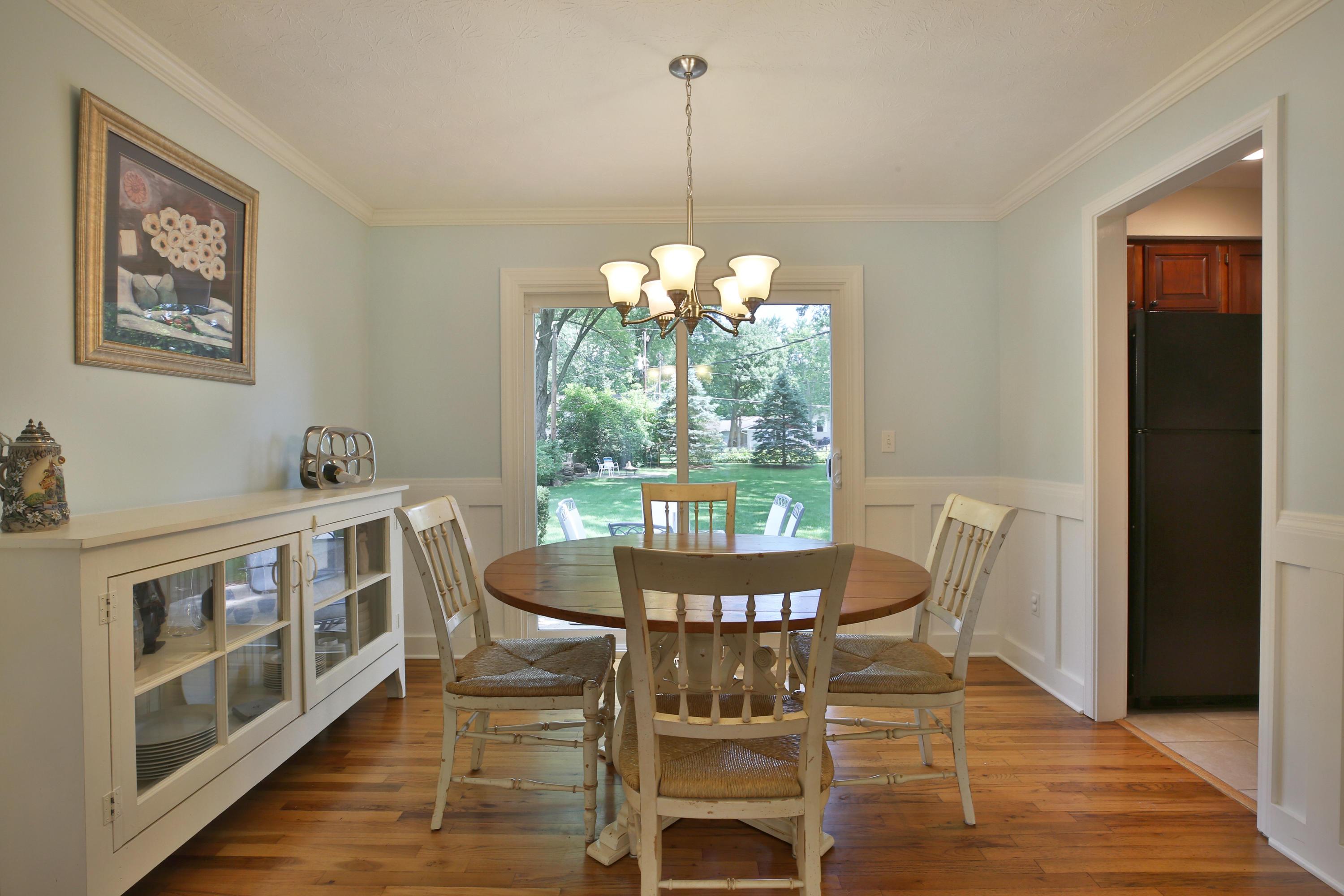 2454 Merbrook Road Columbus, OH 43235 - Photo 9 of 40 Gallery Image 9