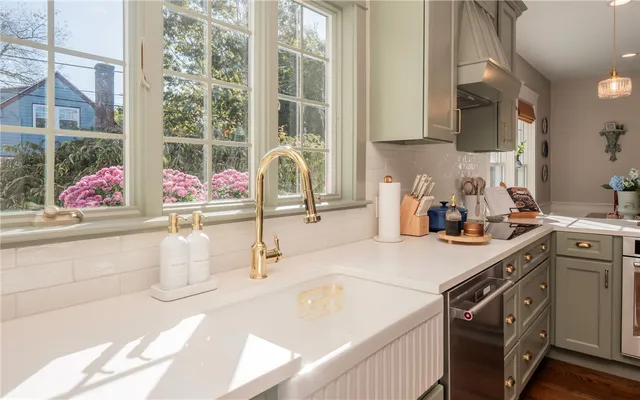 $10,000 | 26 Vernon Avenue, Newport, RI 02840