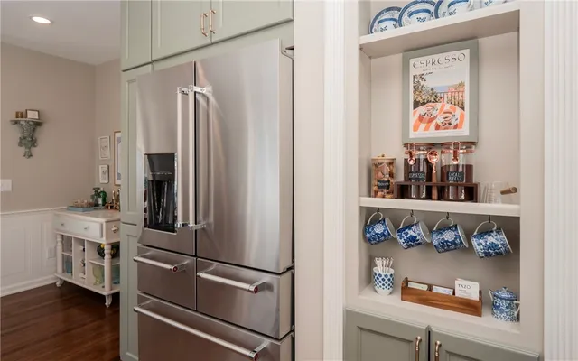 $10,000 | 26 Vernon Avenue, Newport, RI 02840