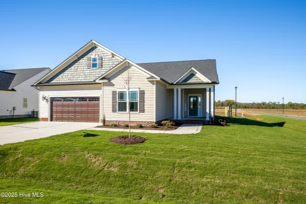 $347,500 | 107 Sunny Acres Lane, Clinton, NC 28328