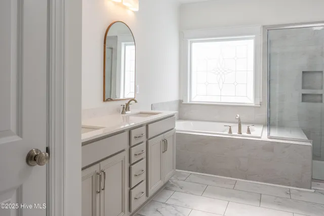 $347,500 | 107 Sunny Acres Lane, Clinton, NC 28328