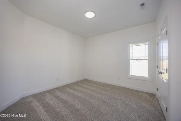 $347,500 | 107 Sunny Acres Lane, Clinton, NC 28328