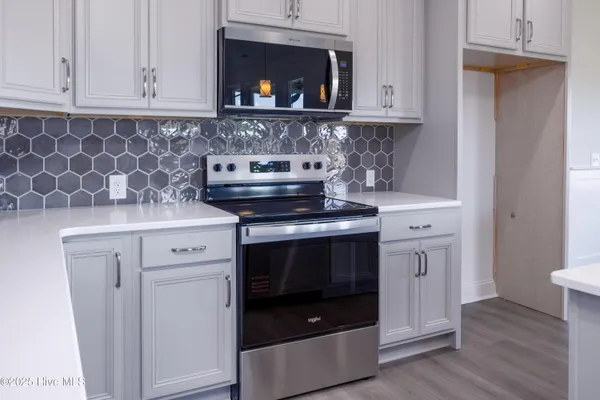 $347,500 | 107 Sunny Acres Lane, Clinton, NC 28328