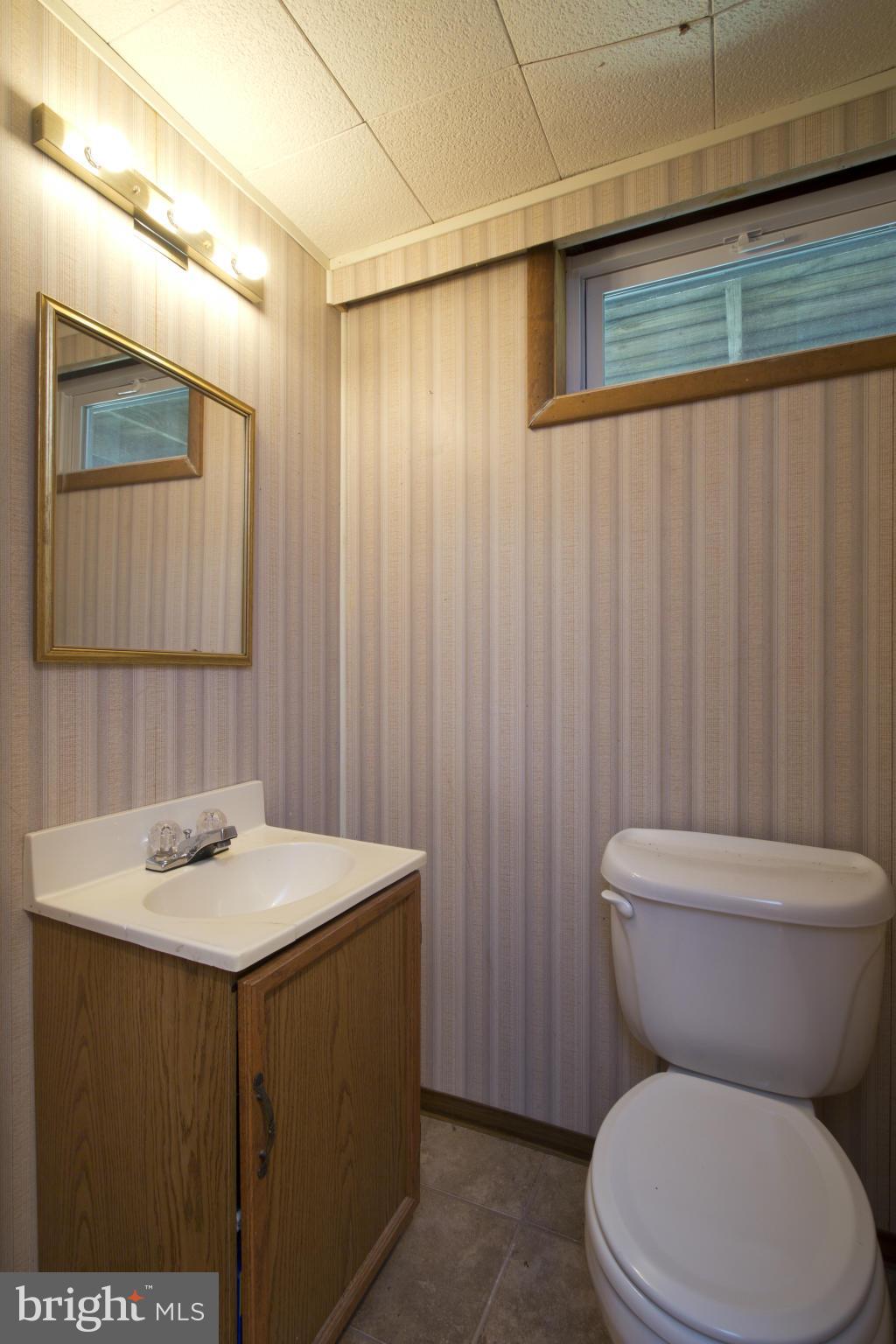 1242 Maple Road Arnold, MD 21012 - Photo 14 of 23 Half Bath
