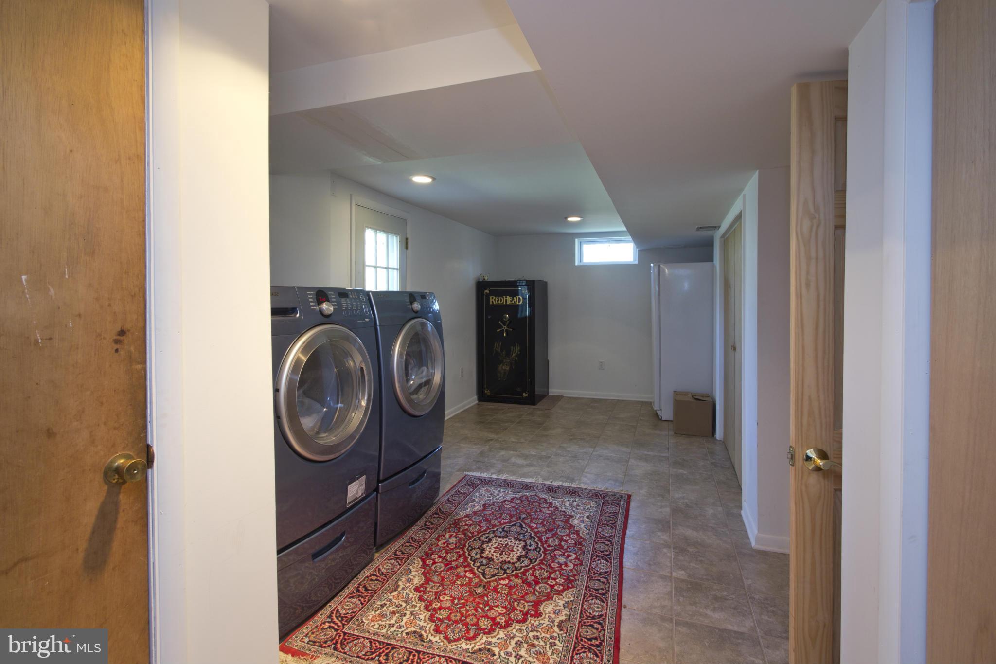 1242 Maple Road Arnold, MD 21012 - Photo 15 of 23 Utility Room