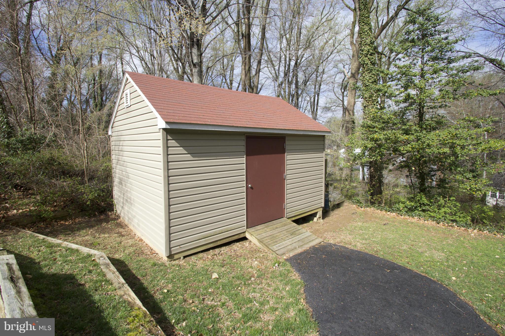 1242 Maple Road Arnold, MD 21012 - Photo 22 of 23 Shed