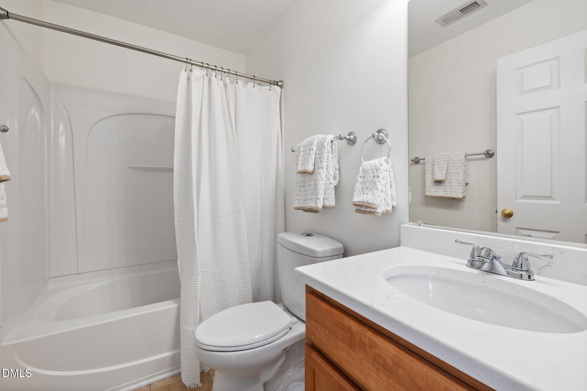 8311 Hempshire Place, Unit 204 Raleigh, NC 27613 - Photo 15 of 21 38-web-or-mls-DX3A5097