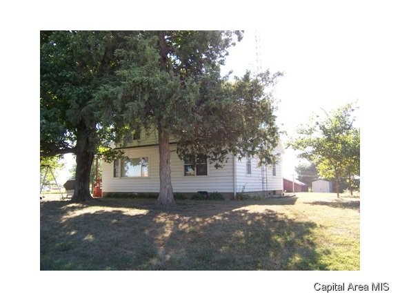 653 Bills Road Franklin, IL 62638 - Photo 1 of 14