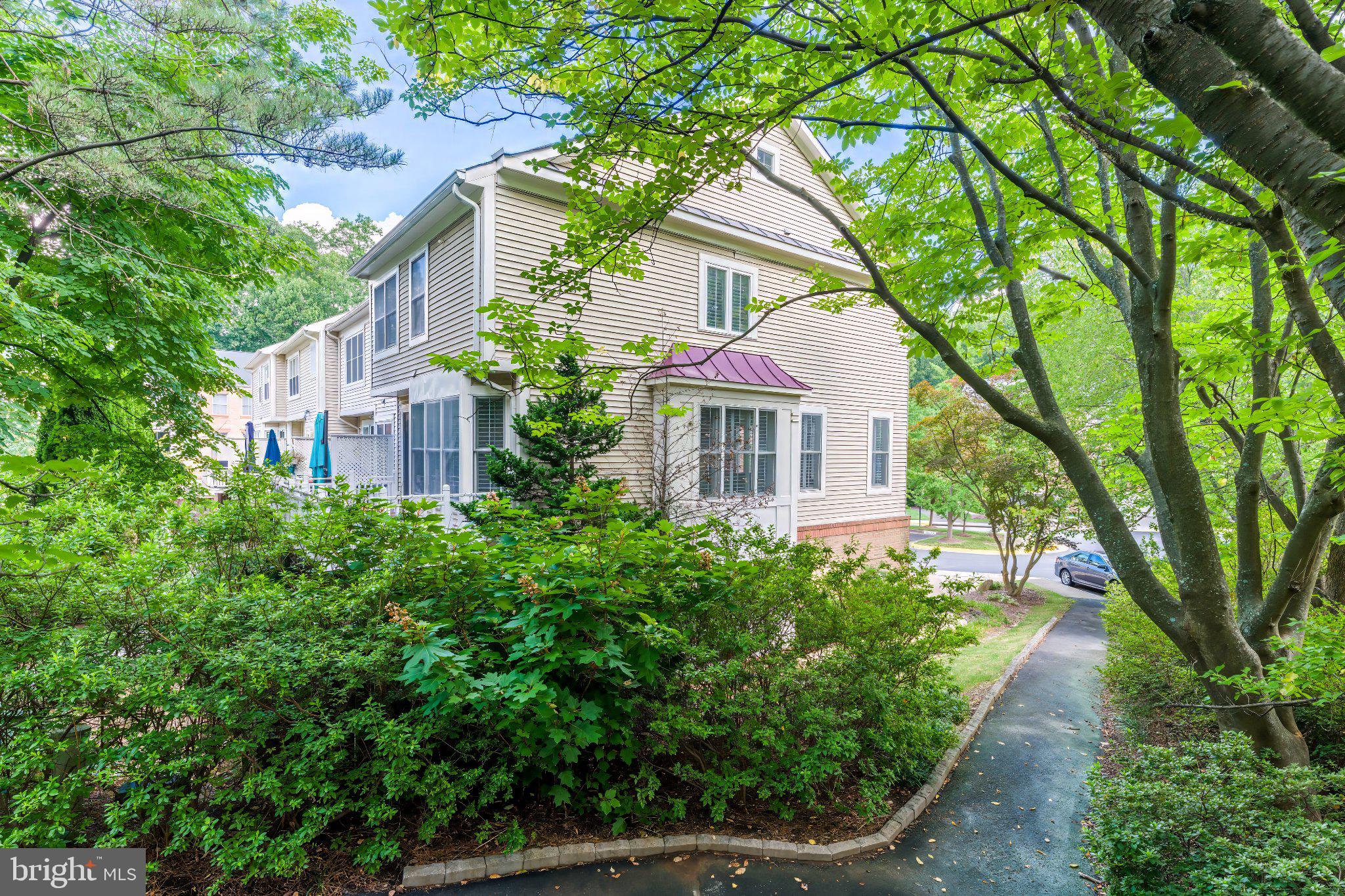 11485 Waterhaven Court Reston, VA 20190 - Photo 60 of 63 Gallery Image 60