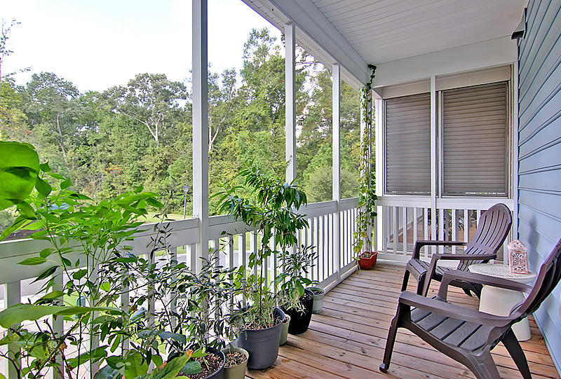 1453 Roustabout Way Charleston, SC 29414 - Photo 11 of 16 Screened Porch