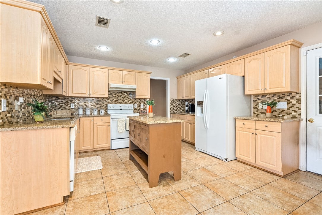 2016 Autrey Street Opelika, AL 36801 - Photo 6 of 25 Kitchen