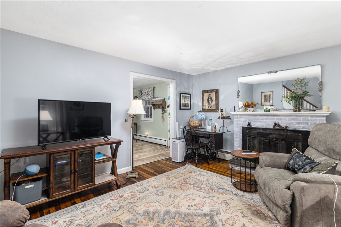 1091 Plainfield Pike Coventry, RI 02827 - Photo 27 of 37