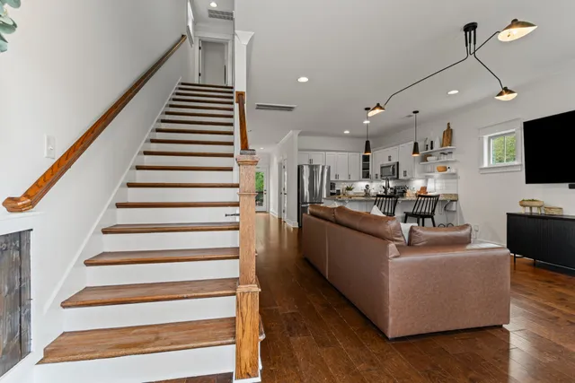 $425,000 | 127 D Commerce Street, Old Hickory, TN 37138