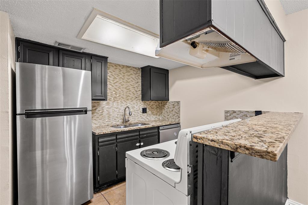5903 Harvest Hill Road, Unit 2074 Dallas, TX 75230 - Photo 3 of 21