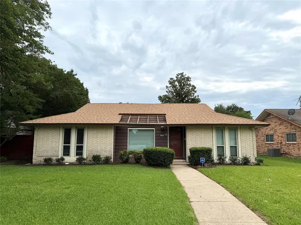 $2,000 | 1506 Whiteoak Drive, Garland, TX 75040