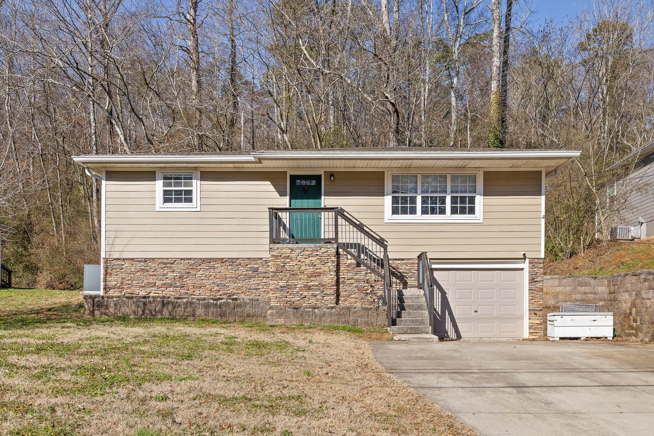 519 Lullwater Road Chattanooga, TN 37405 - Photo 1 of 27 Lullwater-28