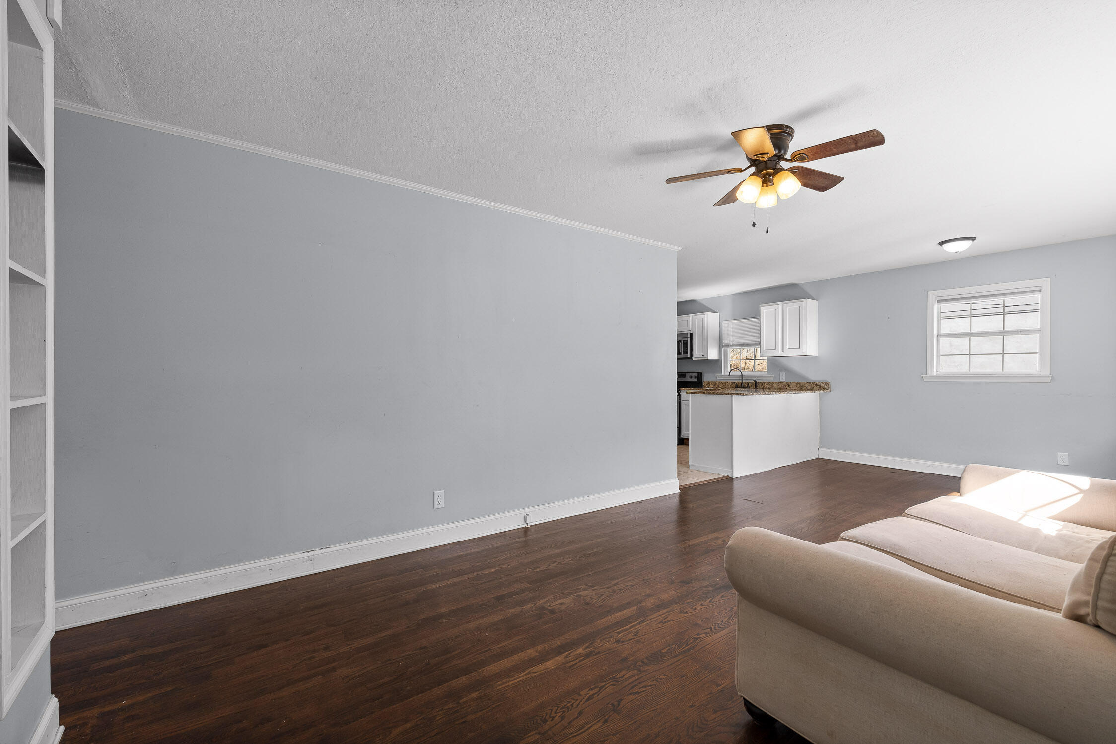 519 Lullwater Road Chattanooga, TN 37405 - Photo 4 of 27 Lullwater-12