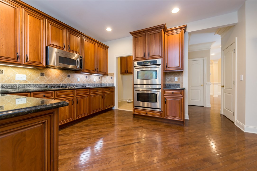 419 Albion Road, Unit 21 Lincoln, RI 02865 - Photo 5 of 32