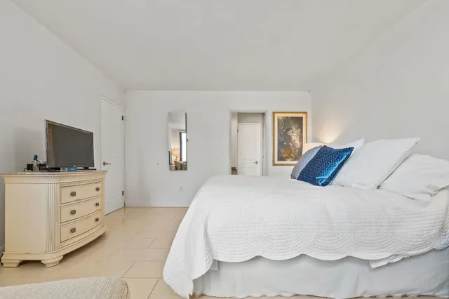 a view of a tall building