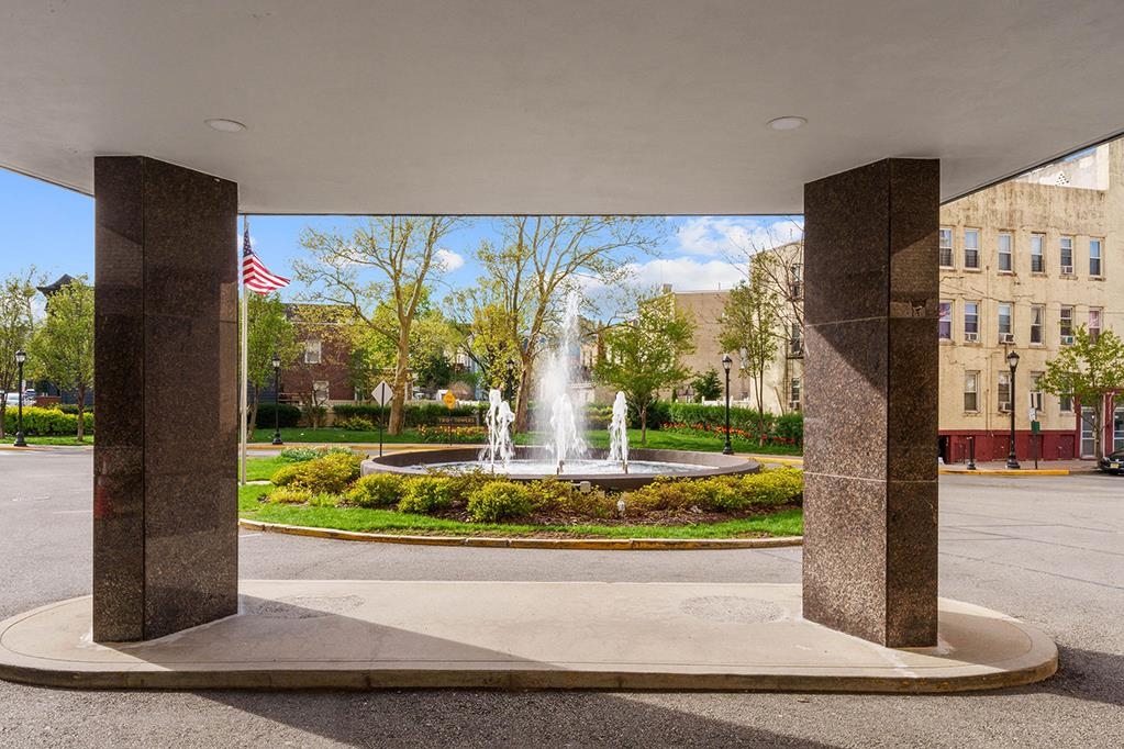 380 Mountain Road, Unit 612 Union City, NJ 07087 - Photo 32 of 45 a view of fountain in front of room