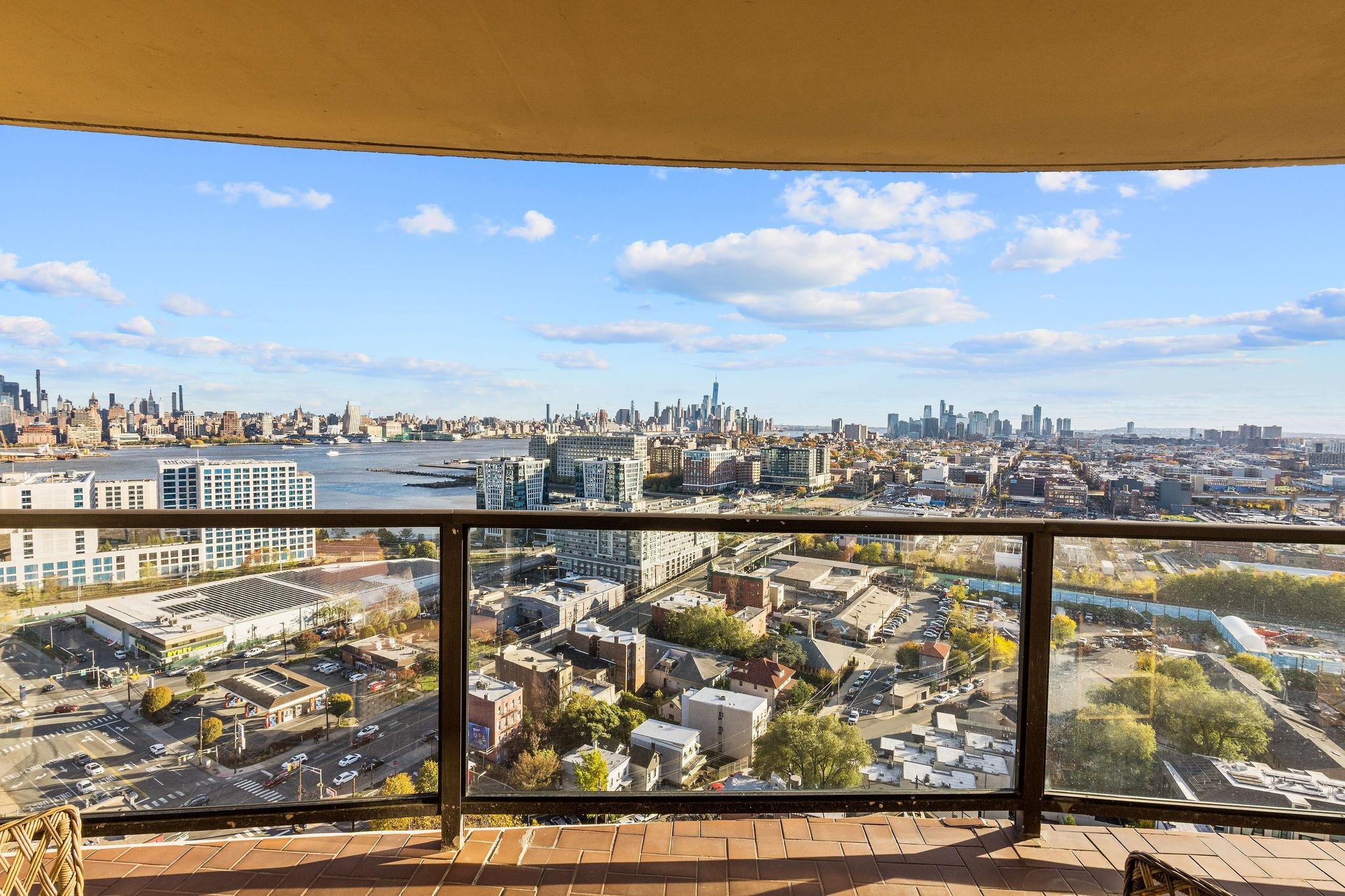 380 Mountain Road, Unit 612 Union City, NJ 07087 - Photo 6 of 45 a view of a city