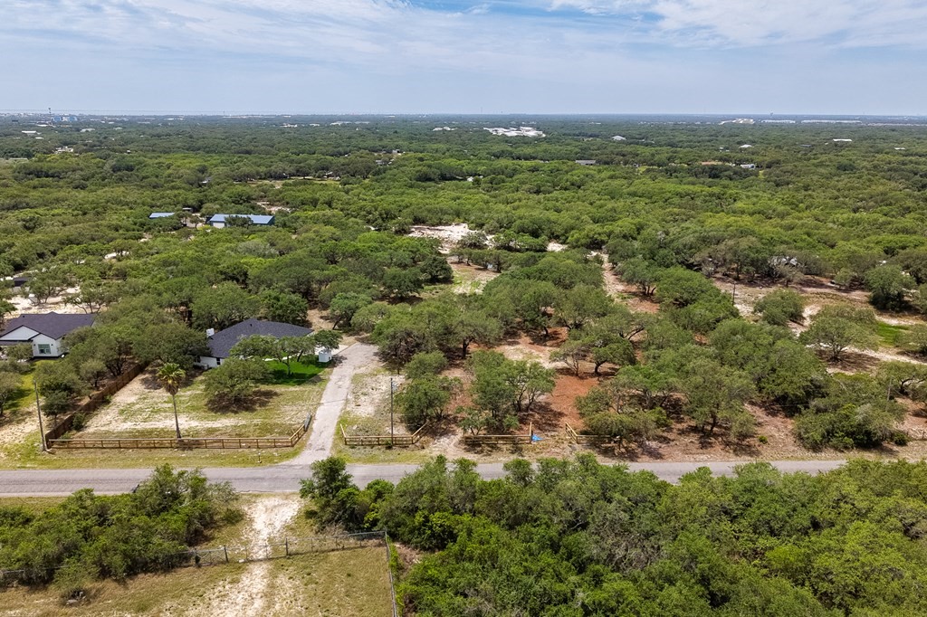 168 Wishert Road Rockport, TX 78382 - Photo 7 of 9