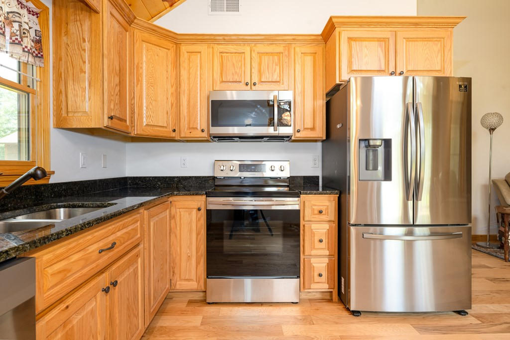 1045 Hilltop Road Murphy, NC 28906 - Photo 4 of 19