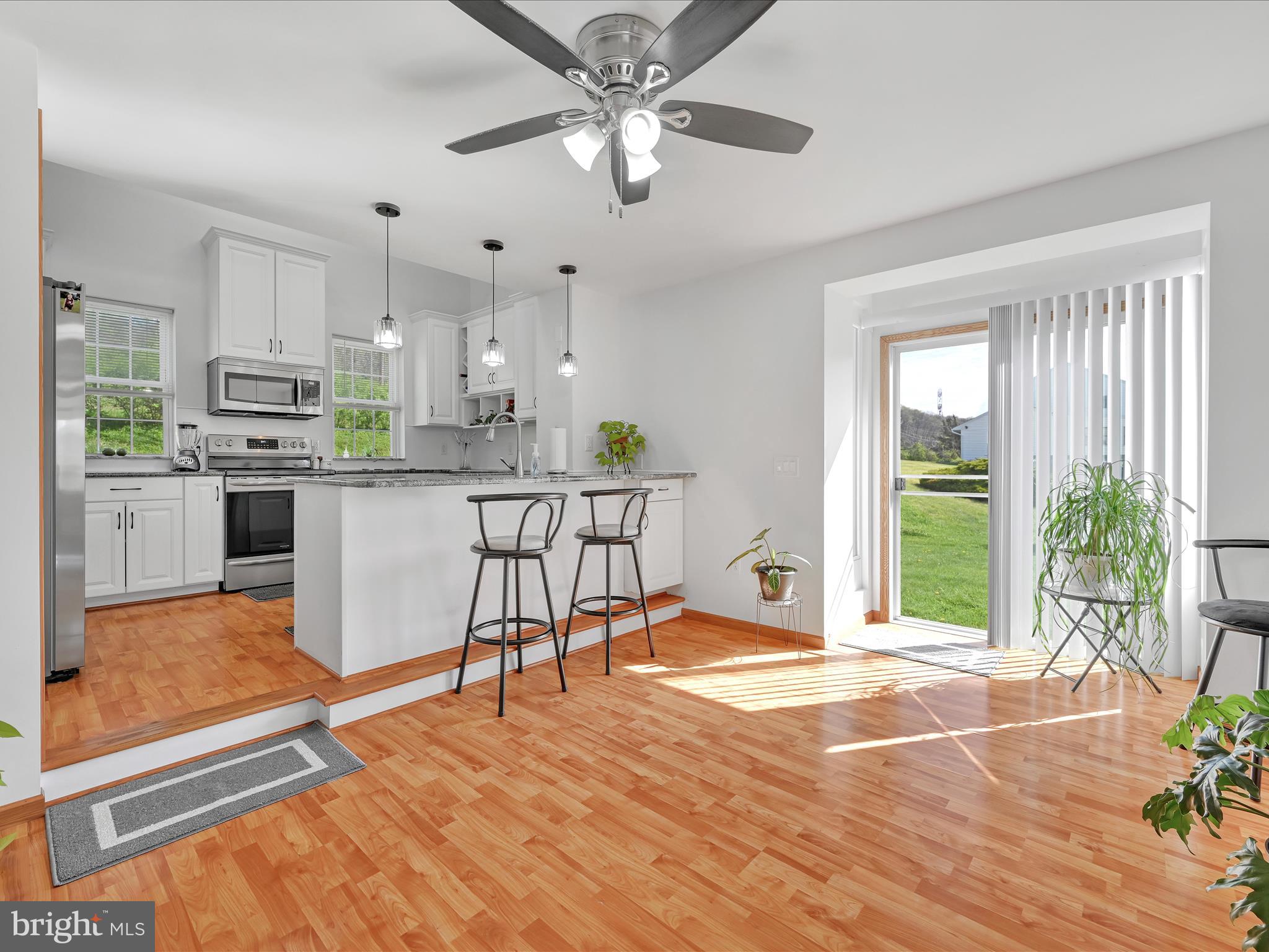 207 Miller Road Reading, PA 19608 - Photo 10 of 46 Dining/Kitchen